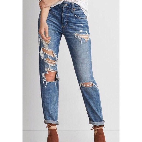 distressed tomgirl jeans